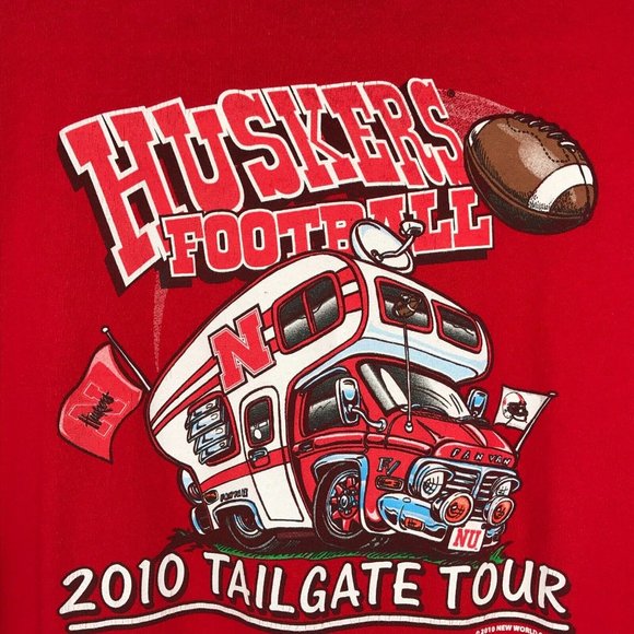 Nebraska Cornhuskers Mens Shirt XL Red NCAA Huskers Football 2010 Tailgate Tour - Picture 6 of 16